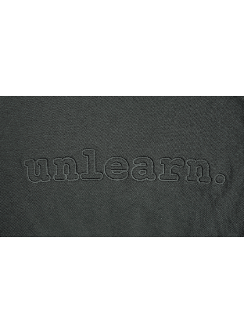 unlearn. Embossed Logo - Women's Fitted T-Shirt*